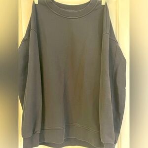 Lululemon sweater, black. Great condition.